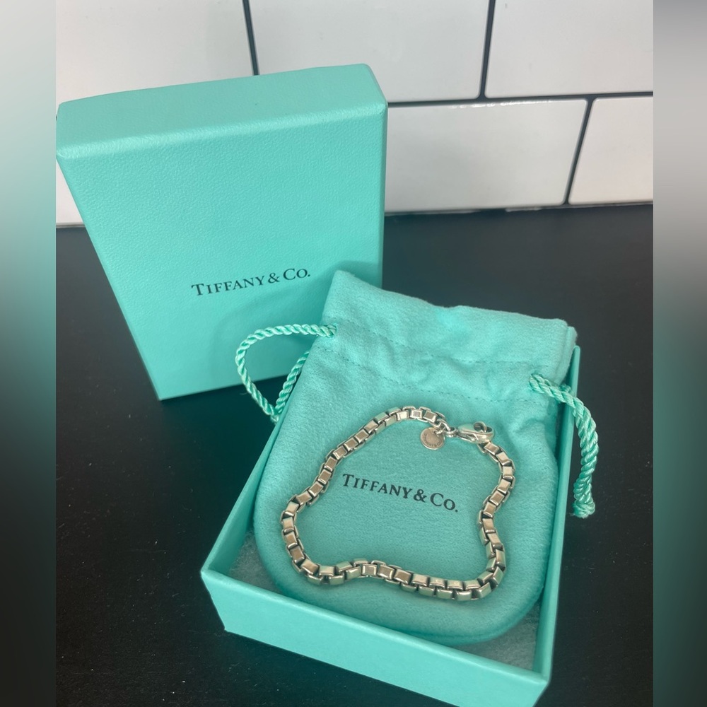 Authentic Tiffany & Co Venetian Link bracelet